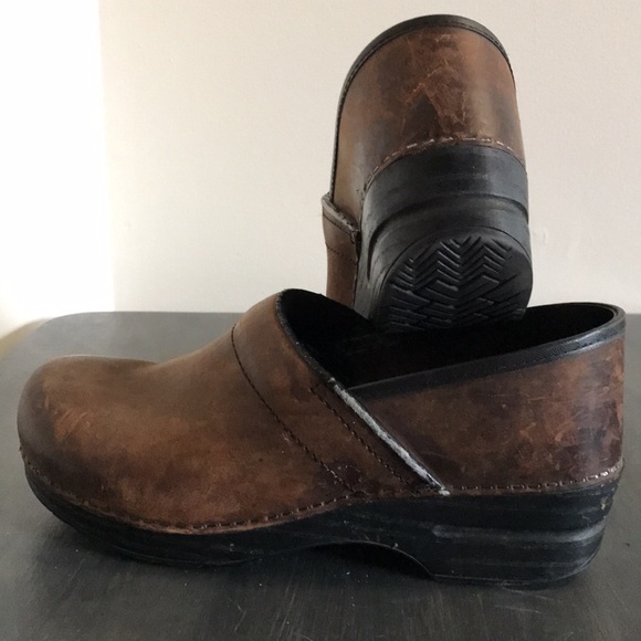 Antique Brown Oiled Leather - The Professional by Dansko (Women's) US 9 - Picture 7 of 10